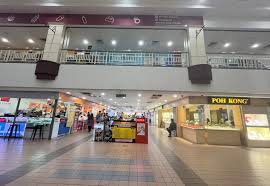 Capital Shopping Mall, Shop