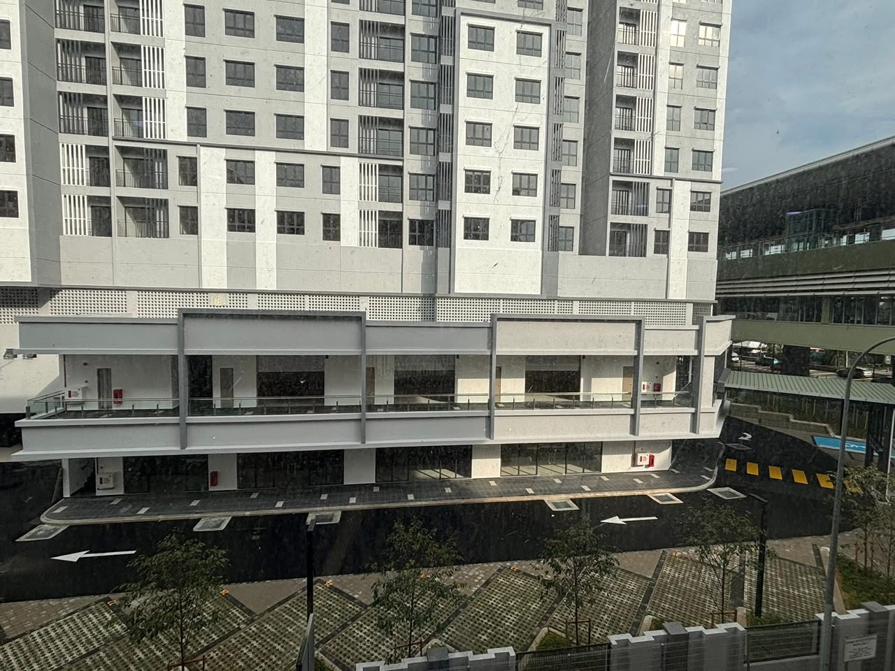 Jernih Residence, Shop