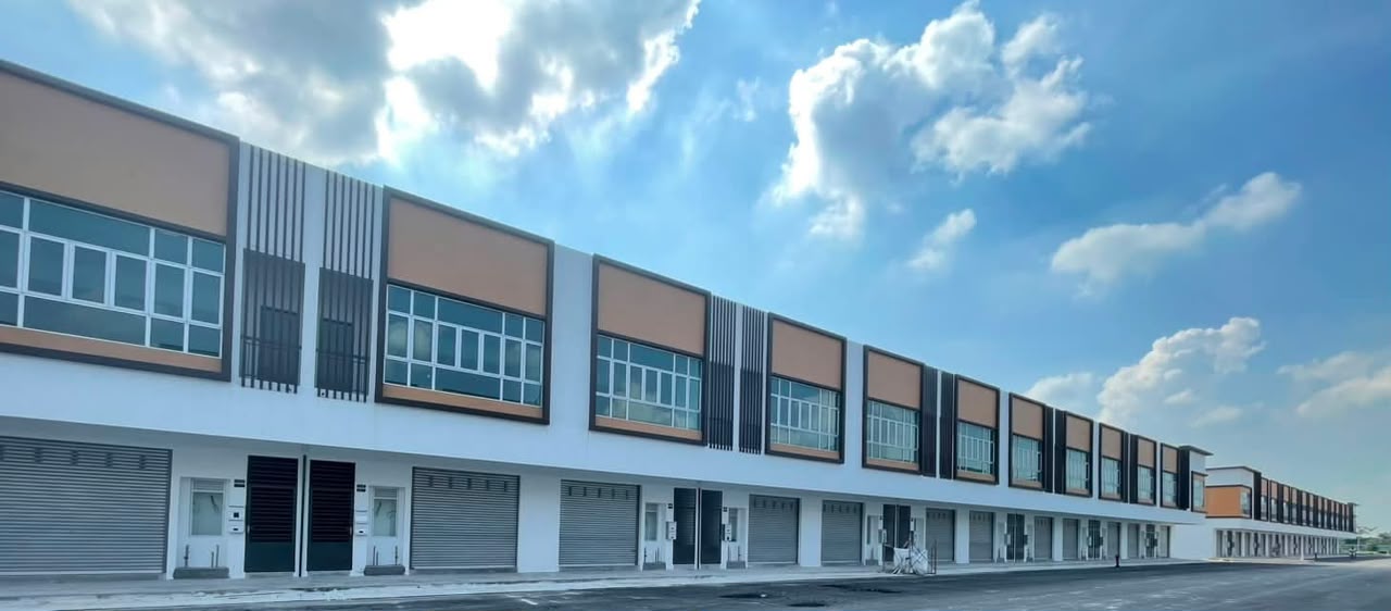Taman Scientex Jenjarum, Shop