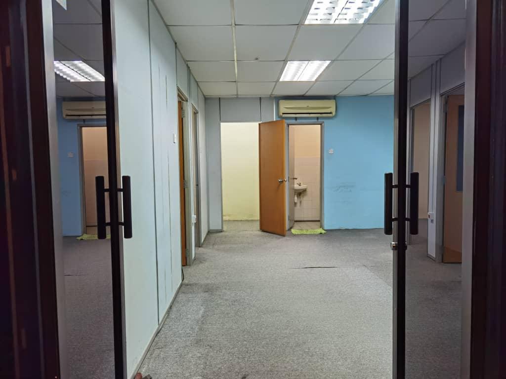 Cheras Business Centre, Office