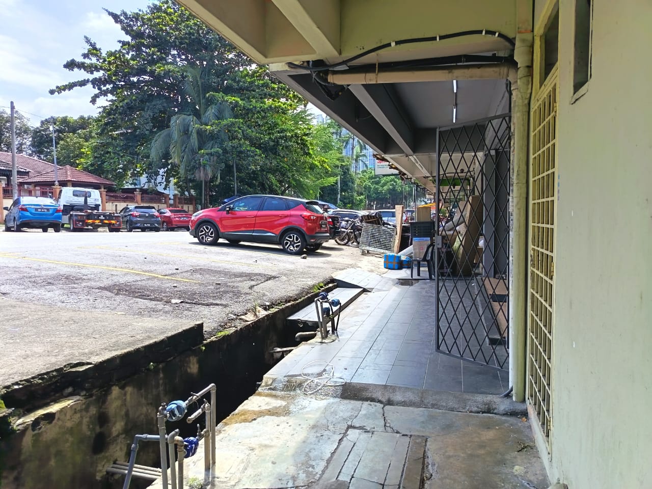 Taman Sri Rampai, Shop