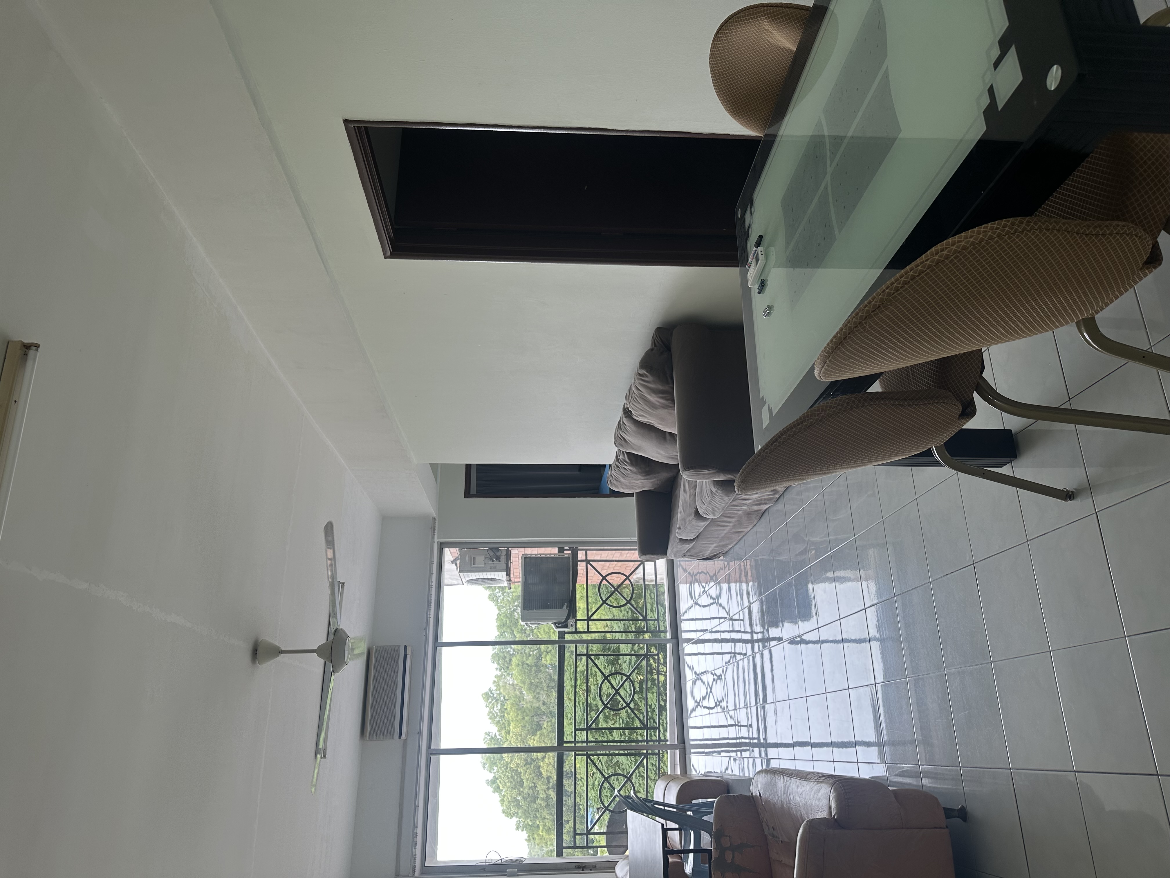 Forest Green, Condominium