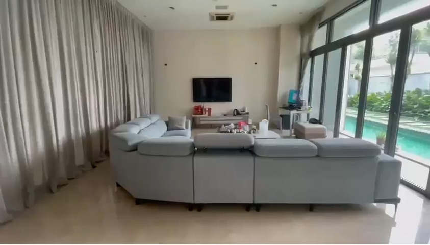 The Residence, Bungalow