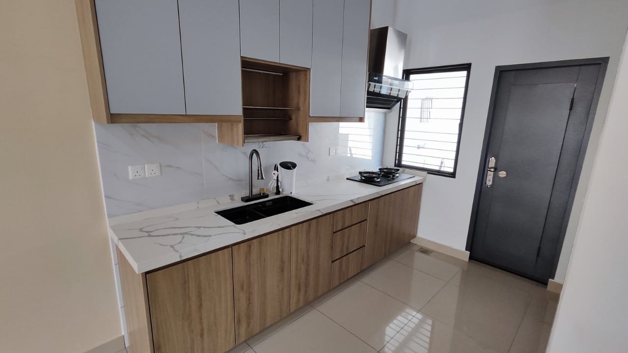 M Aruna, Double Storey