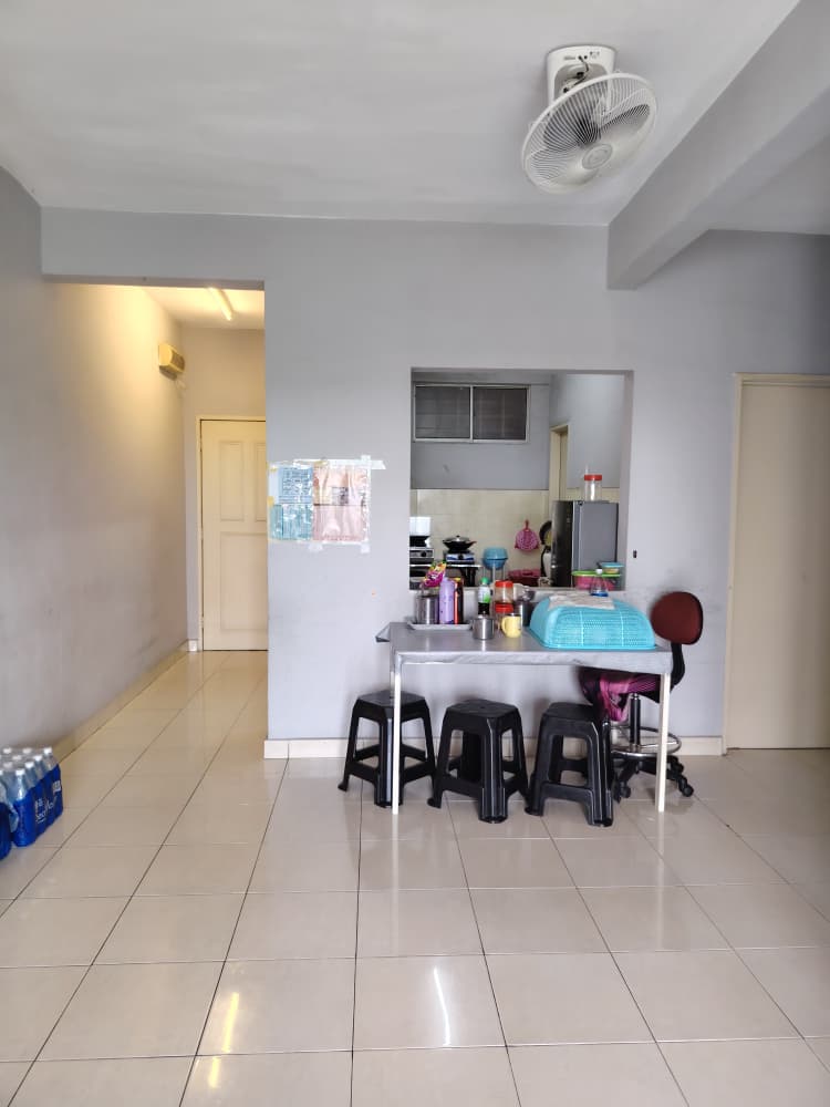 Juta Mines, Condominium