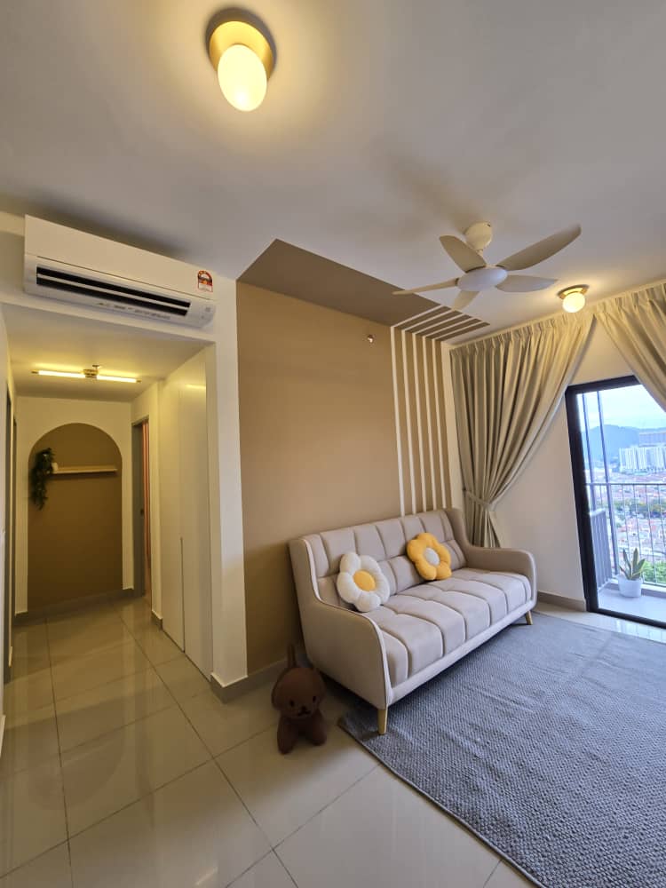 M luna, Condominium