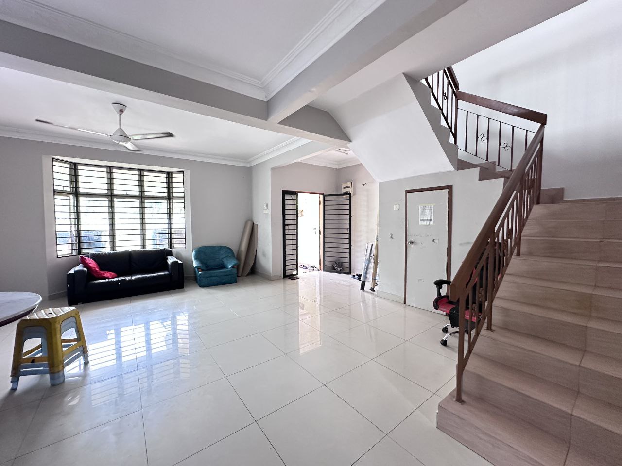 Taman puchong utama terrace landed house, Double Storey