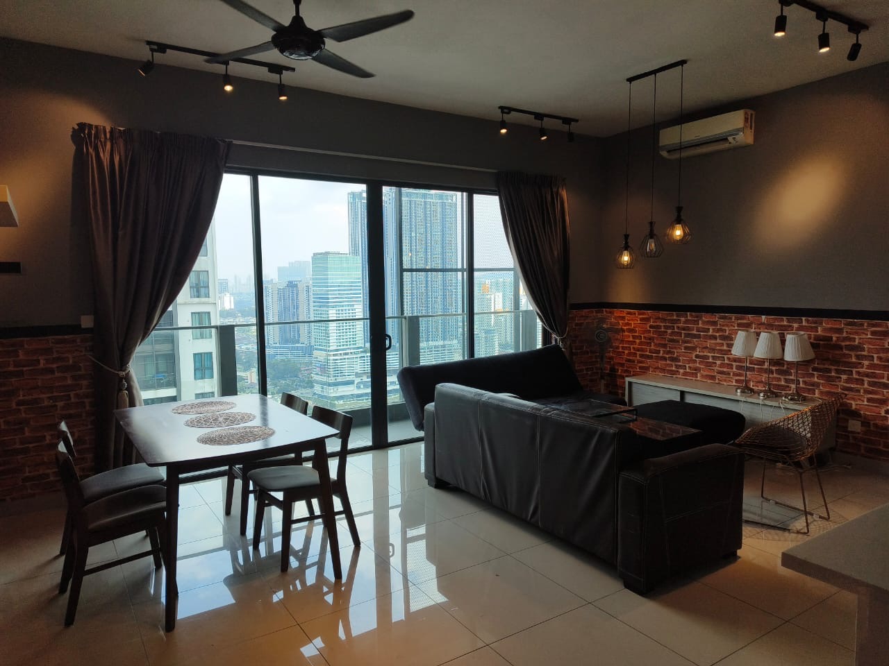 Citizen Condo, Condominium