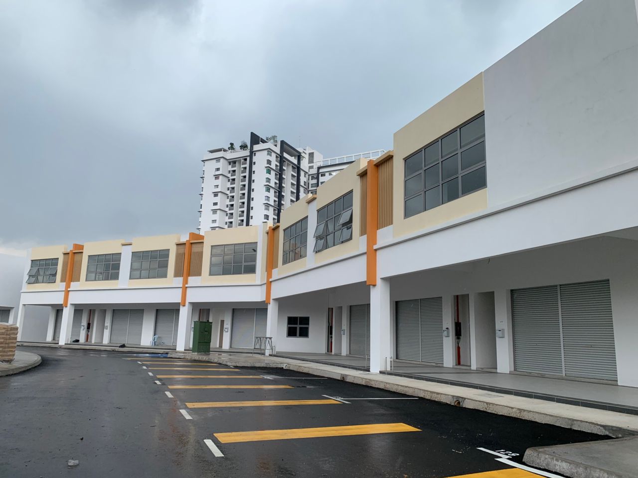 Taman Sutera Kajang, Shop