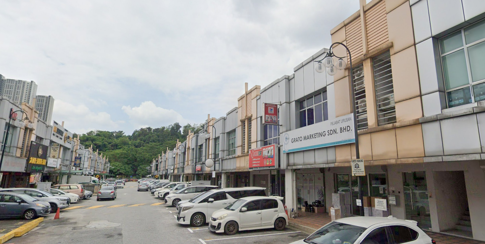 Kuchai Business Park, Shop