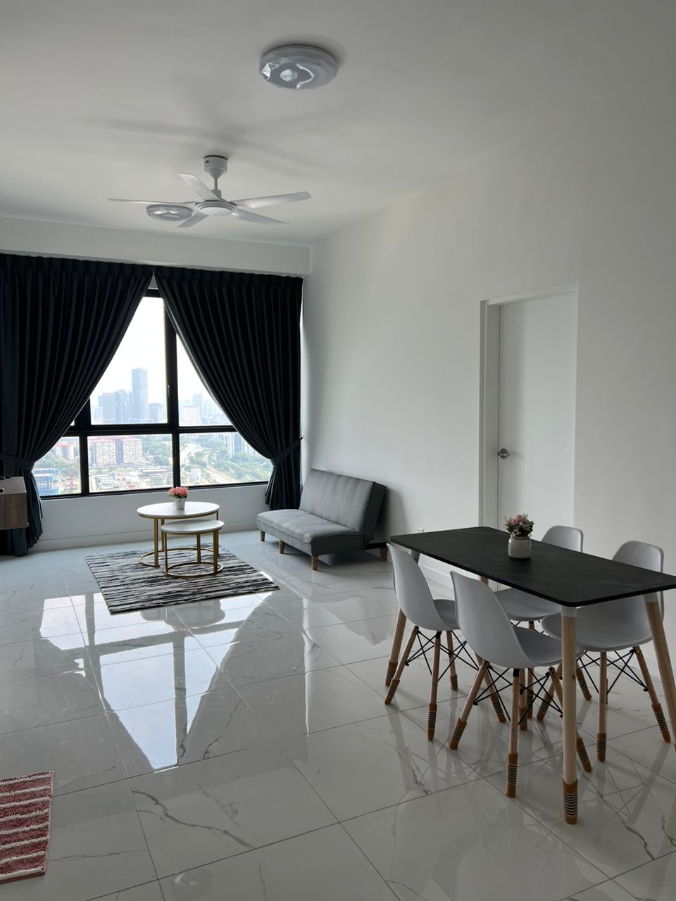 Cubic Botanical, Condominium