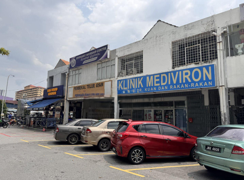 Cahaya Dagang, Shop