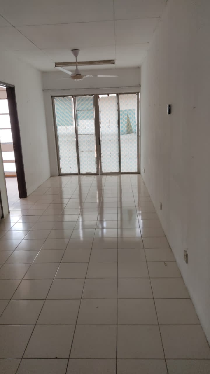 Vista Flat, Flat