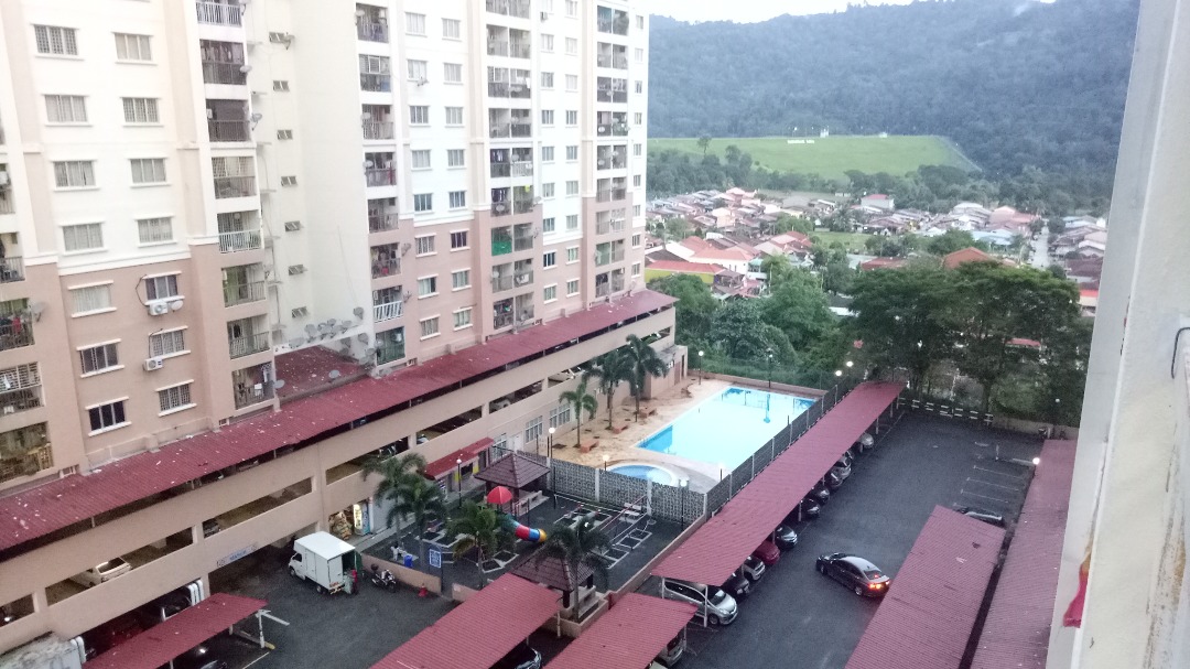 Apartment lakeview Selayang Sinland Real Estate