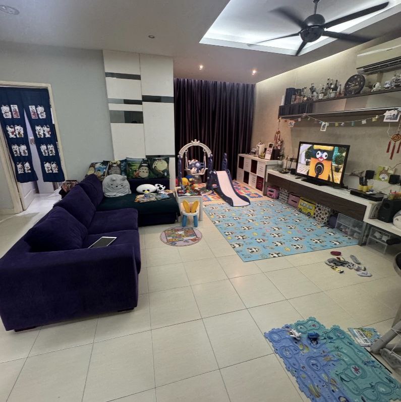 Villa Park, Condominium
