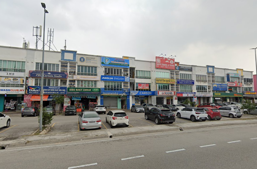 Seksyen 13, Shop