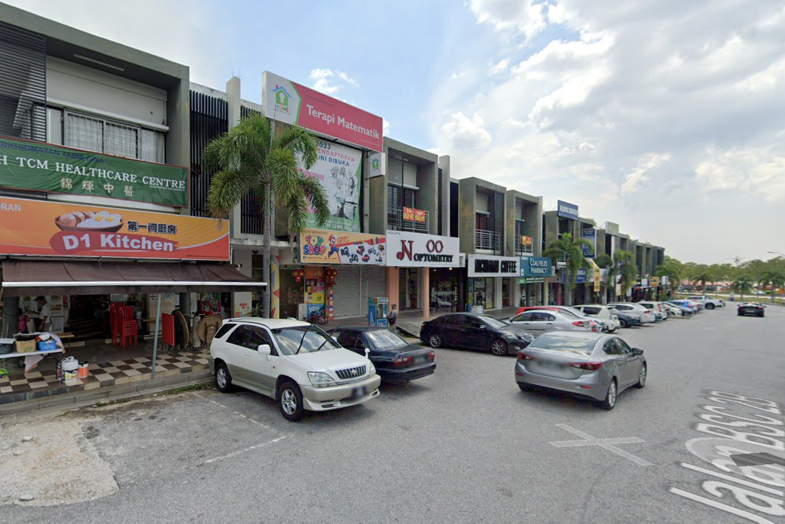 Sungai Buloh Shop, Shop