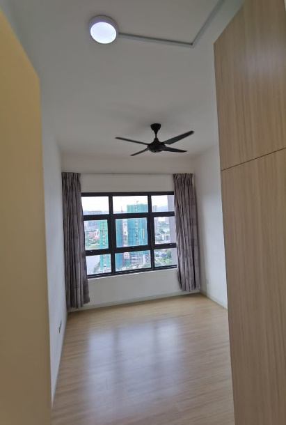 Lakeville Residence, Condominium