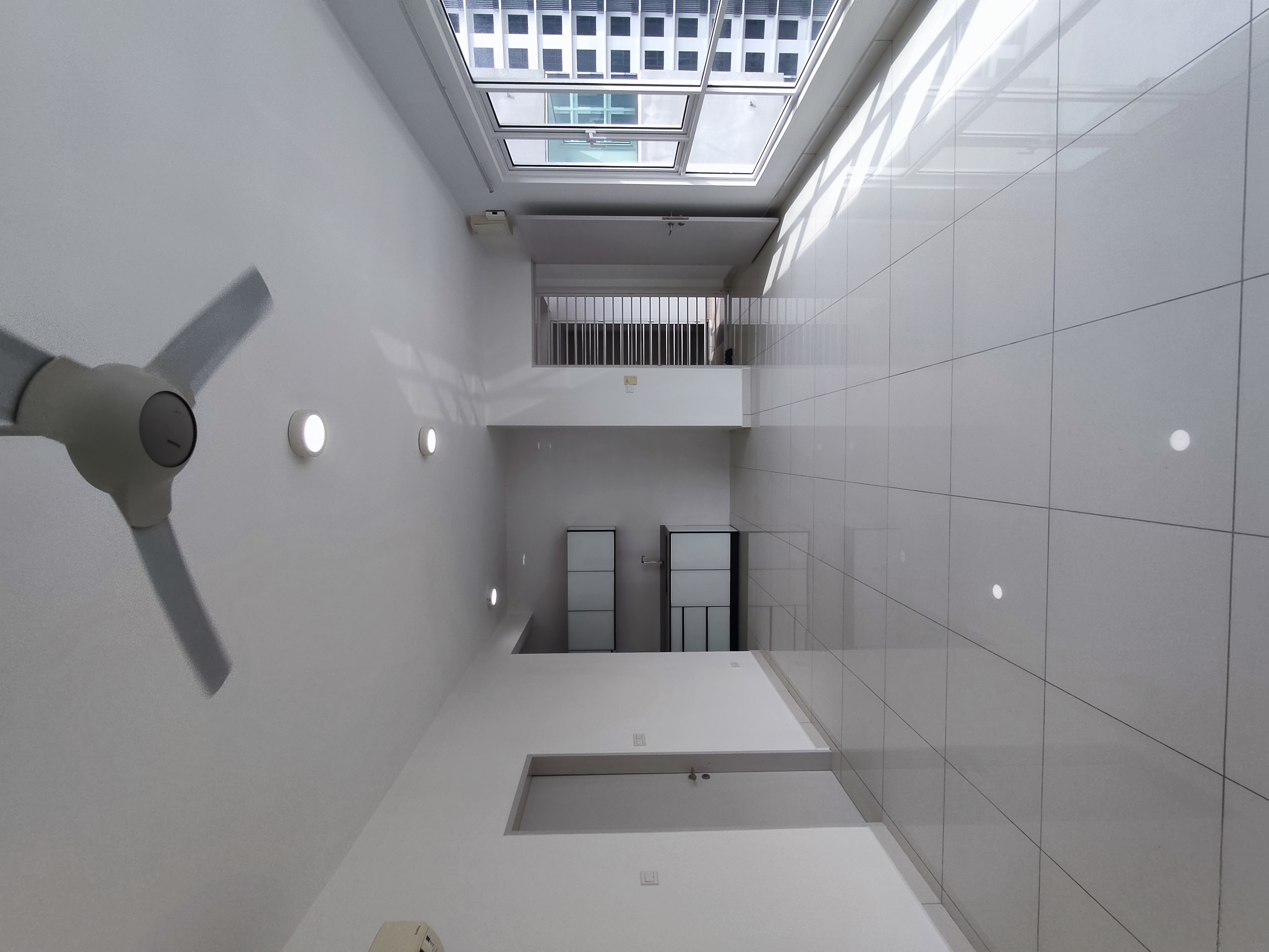 Court 28, Condominium
