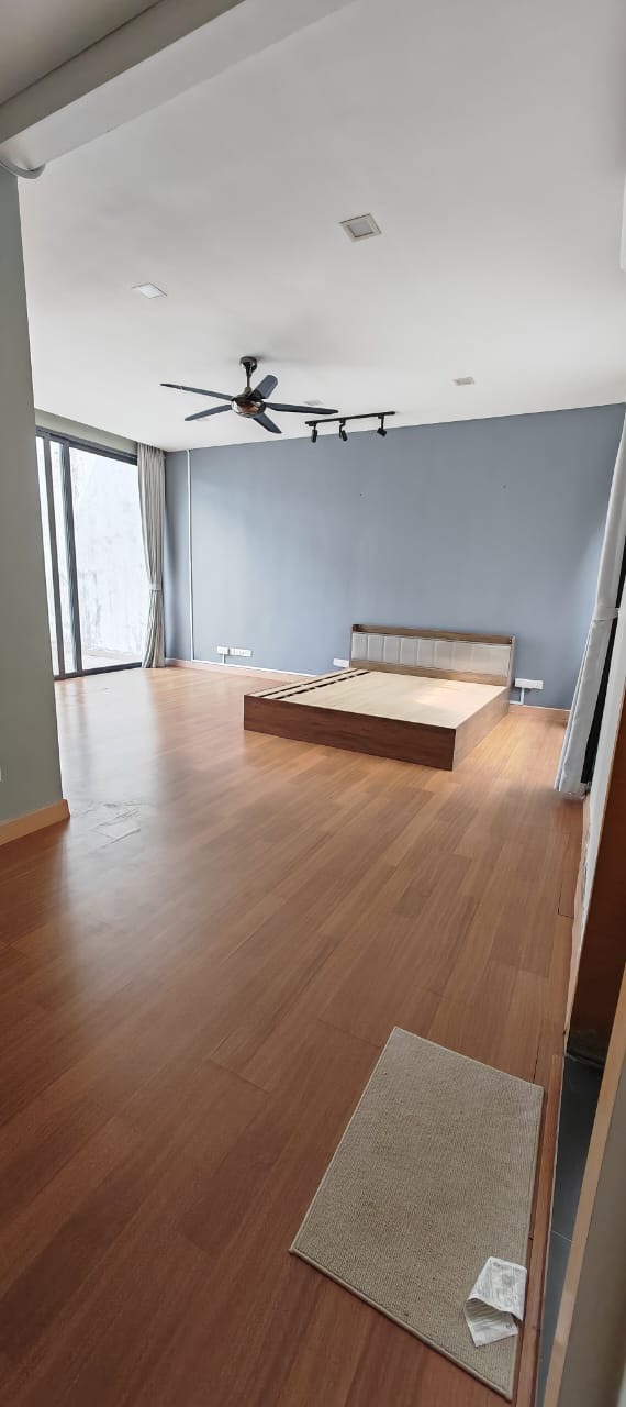 Empire residence, 3 Storey