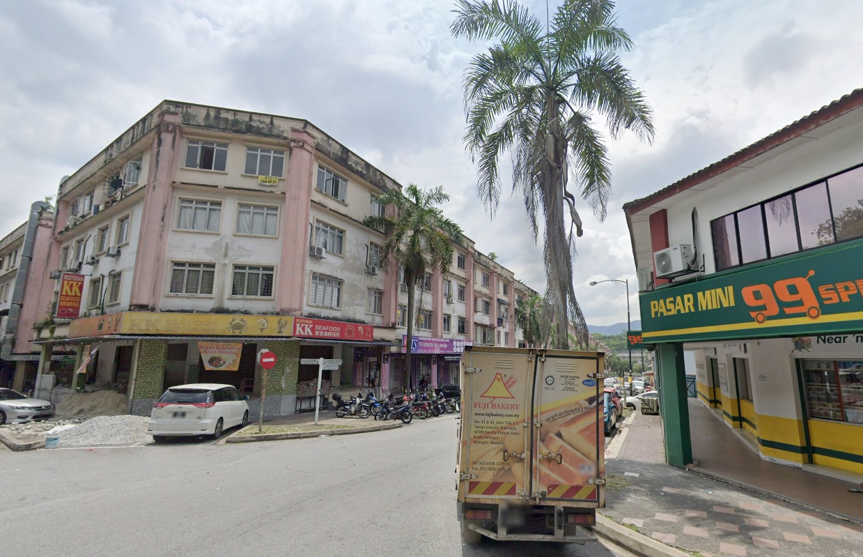 Damansara Damai, Shop