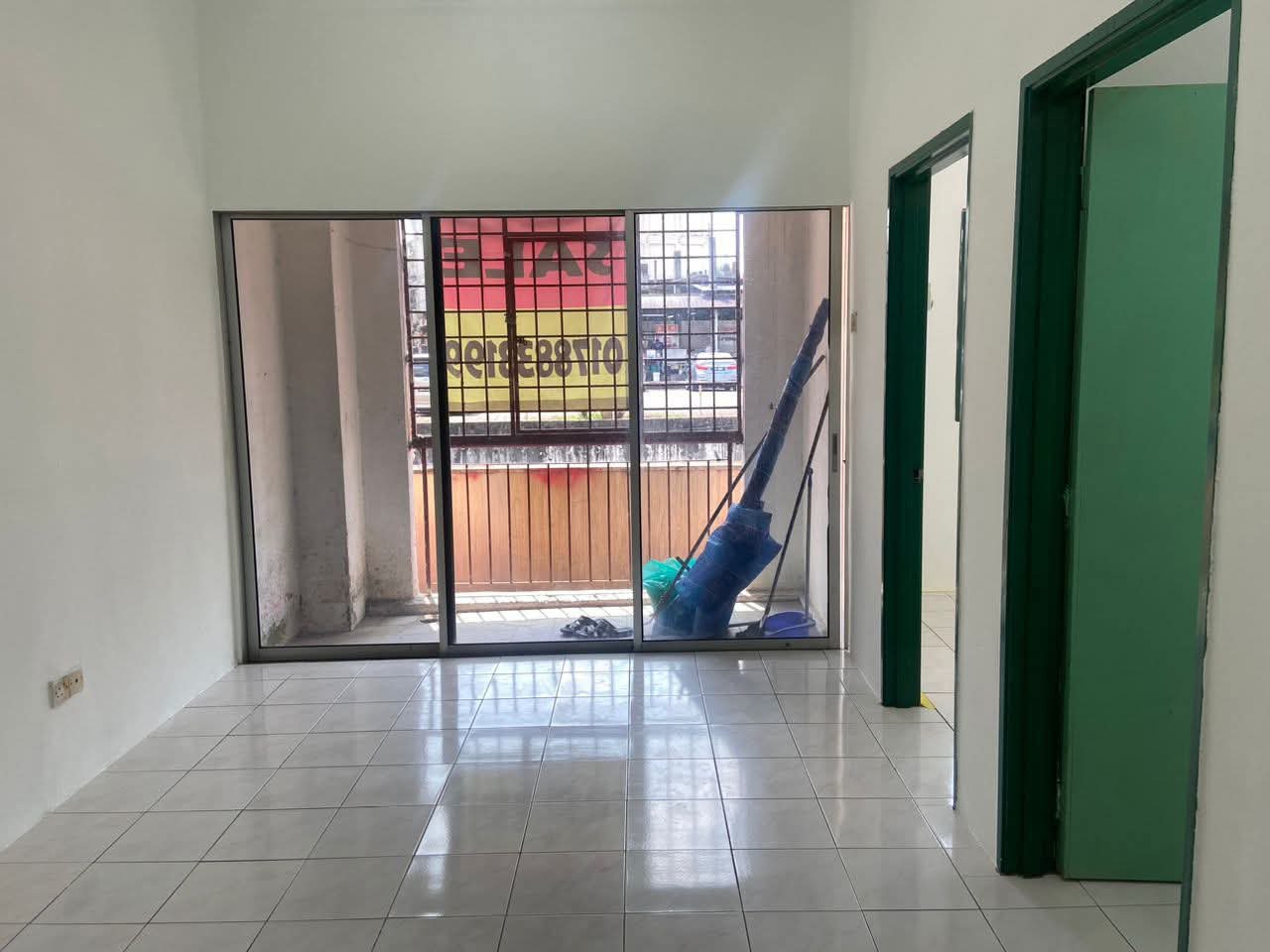 Taman Orkid, Apartment