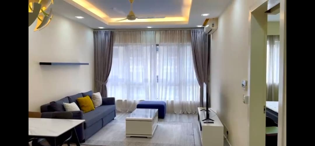 Six Ceylon Condo, Condominium