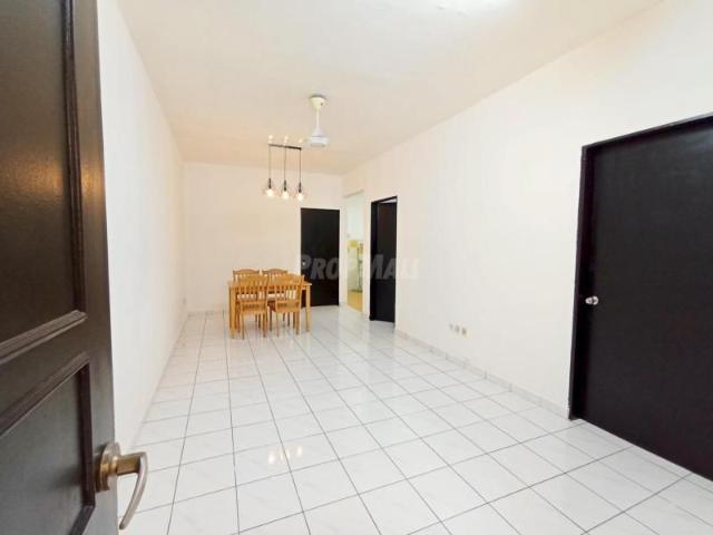 Mentari Court, Apartment