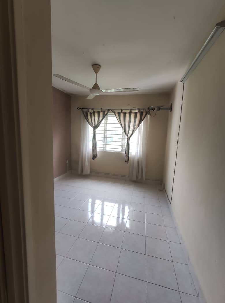 Apartment flora apartment damansara perdana Sinland Real Estate