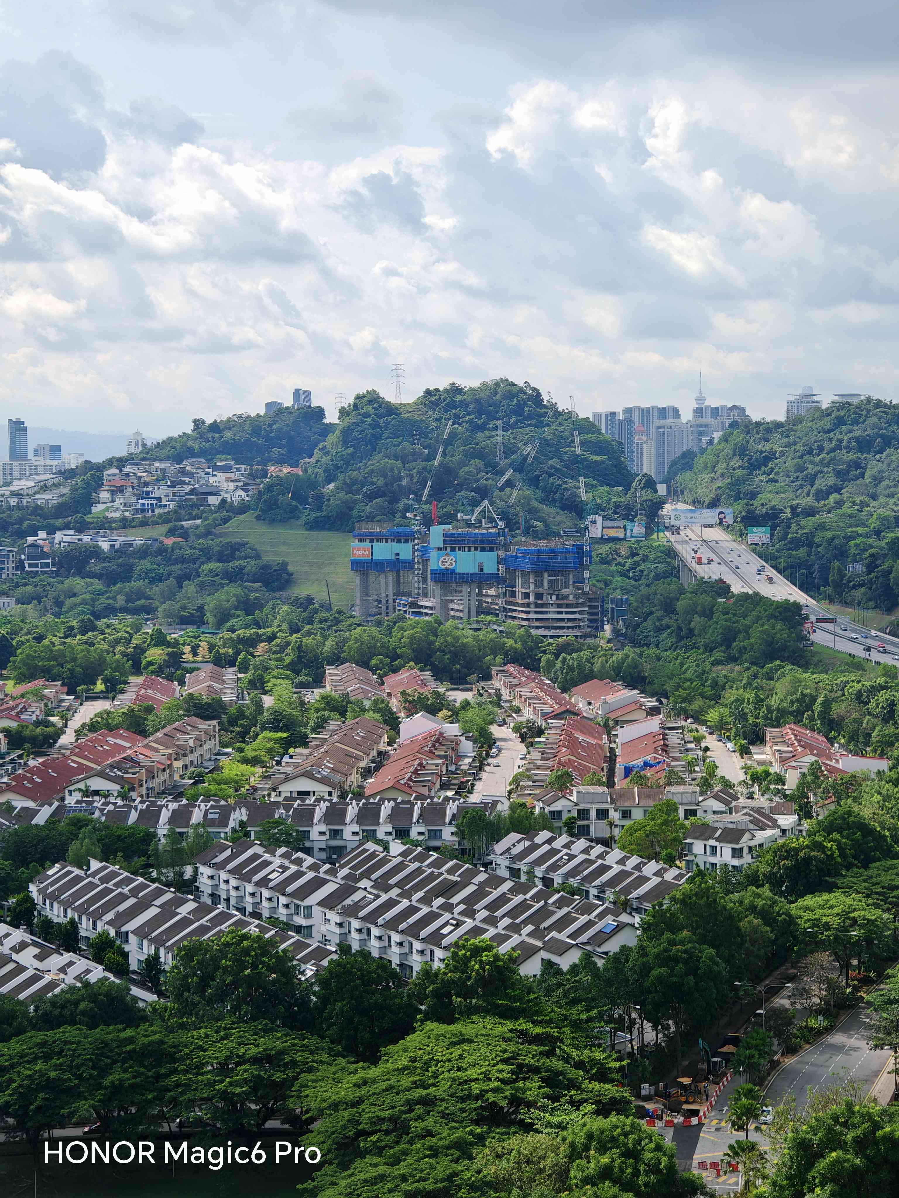 Condominium Westside One desa park city - Sinland Real Estate