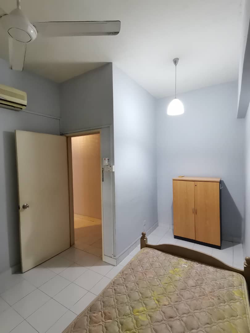 Condominium Sterling kelana jaya, pj Sinland Real Estate