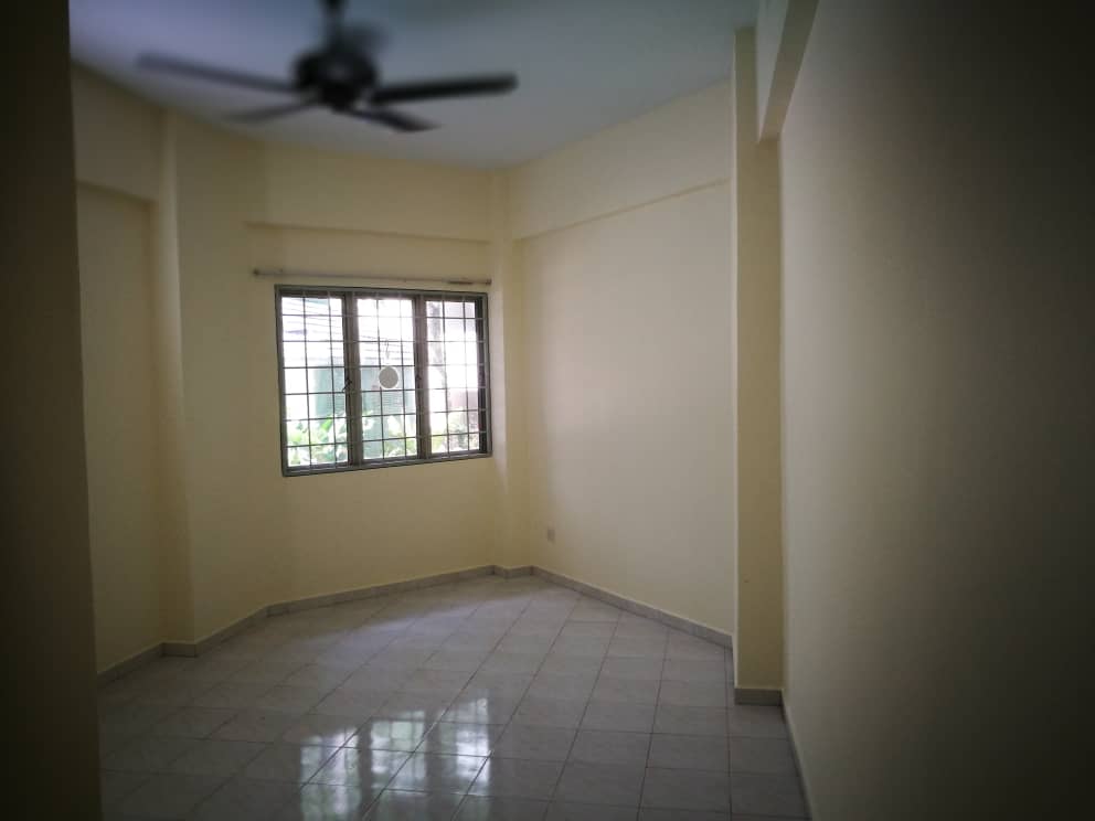 Condominium Tiara Kelana kelana jaya, pj Sinland Real Estate